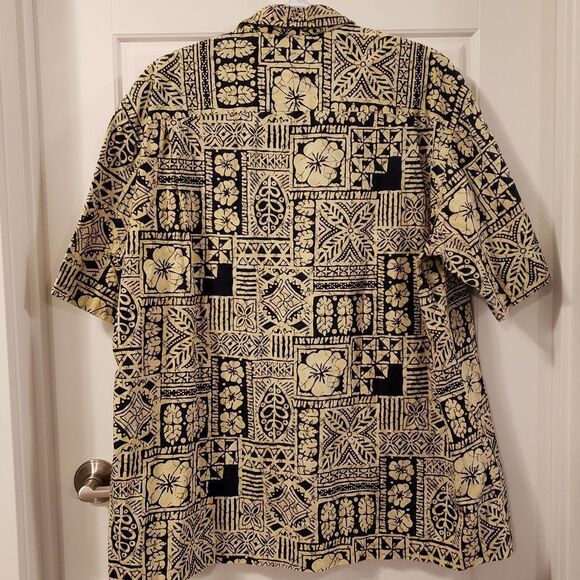 Royal Creation Mens Beige Navy Blue Flowered Short Sleeve Pocket Hawaiian Shirt - Picture 2 of 9